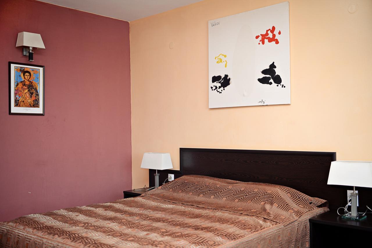 Family Art-Hotel Zora Vratsa Esterno foto